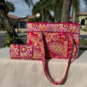 Lot(2) Vera Bradley Vibrant Floral Women's Bag an matching wallet EUC